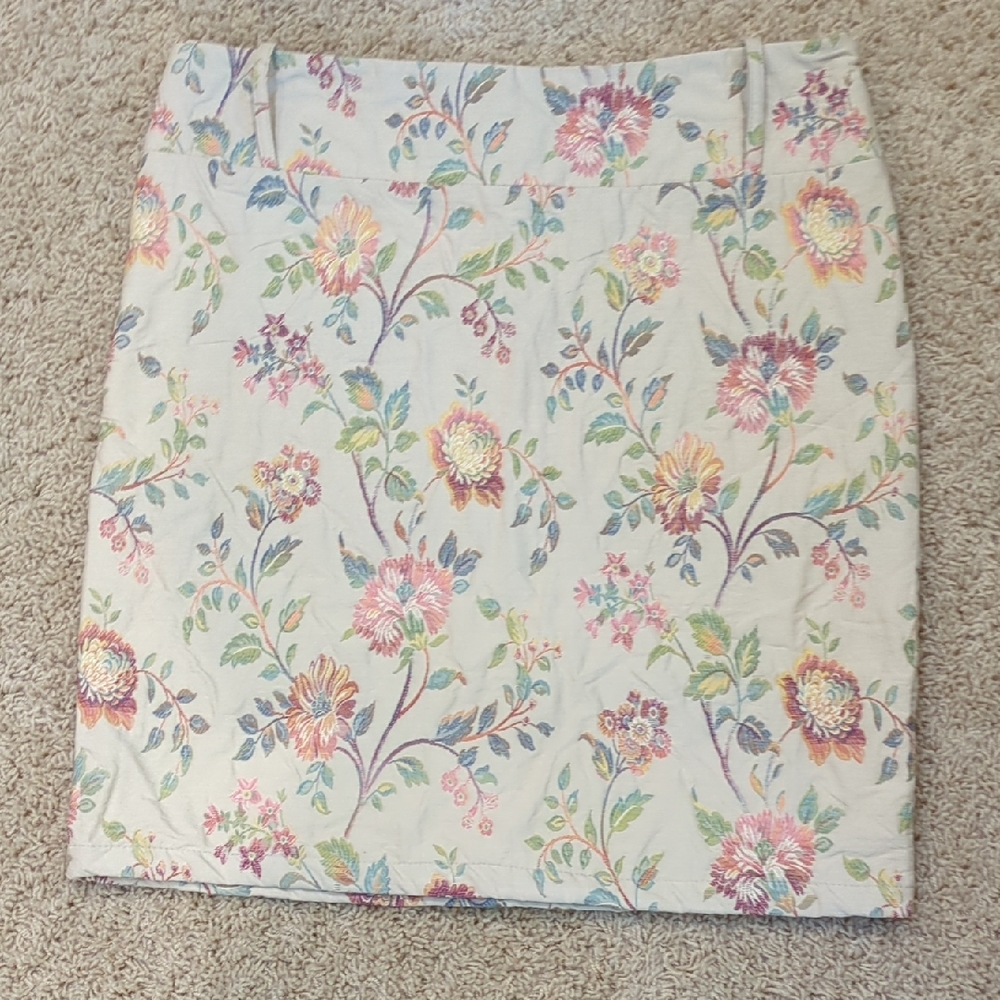 Express Floral Pencil Skirt - Cream and Multicolor S  NWT